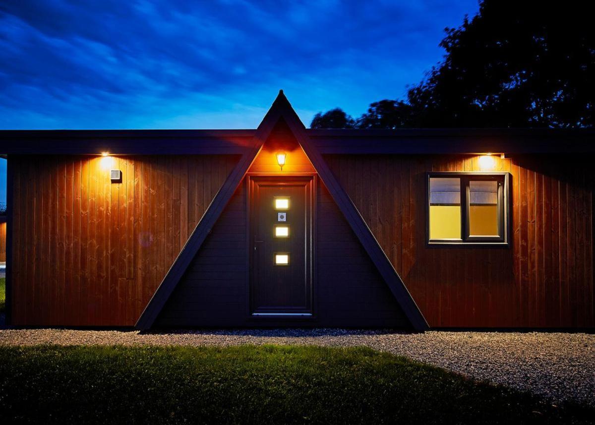 North Star Sanctum Hotel Garton Exterior foto